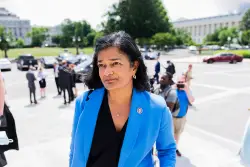 "Bats**t crazy": House Dems float unsuccessful amendment to bar ICE deportations of US citizens